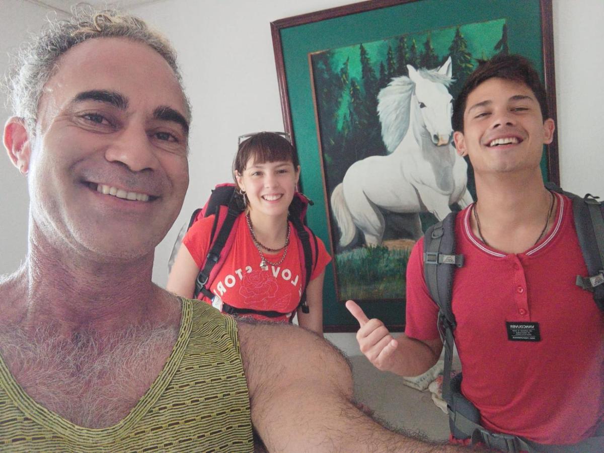 Hostel Caballo Blanco Cartagena Bagian luar foto
